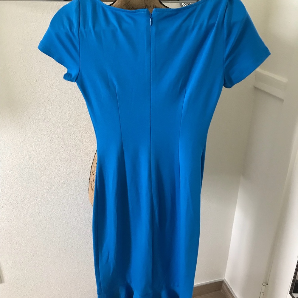 Dress - Picture 5 of 6
